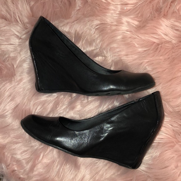 kenneth cole did u tell wedge